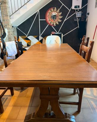 Tavolo sala da pranzo in Noce allungabile