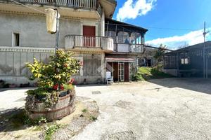 VILLA SINGOLA A AIELLO DEL SABATO