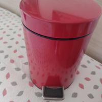 NUOVA pattumiera da bagno in metallo mai usata  