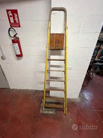 Scala 7 gradini in ferro vintage