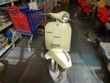 Vespa 125 senza frecce - Anni 70
