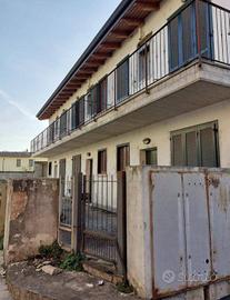 Immobile in asta di 929 m² con più di 5 locali e b