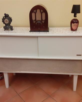 GRUNDIG stereo KONZERTSCHRANK TRENTO