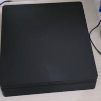 PS4 Slim 500GB + 2 Controller Originali - Usata