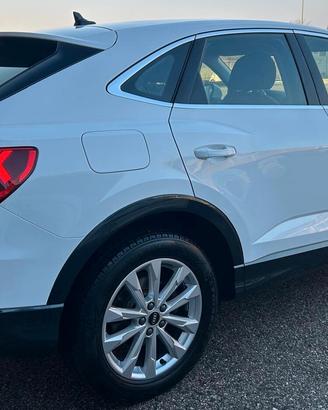 Audi Q3 SPB 35 TDI S tronic SPORTBACK FARI MATRIX