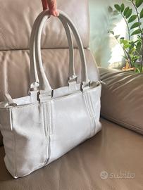 Coccinelle Borsa a spalla Bianca in pelle .