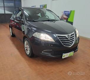 LANCIA Ypsilon 1.2 69 CV 5 porte Platinum