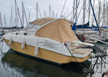 SALPA LAVER 32.5 + 2x170hp KAD VOLVO PENTA (2004)