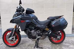 Ducati Multistrada V2 S Travel 2023, 11.000 km