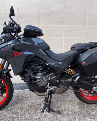 Ducati Multistrada V2 S Travel 2023, 11.000 km