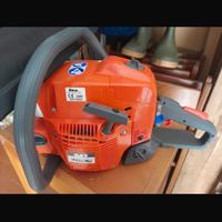 Motosega Oleomac 947 cilindrata: 45,0 cc 3,1 Hp .