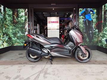 YAMAHA X-MAX 300