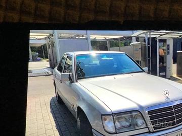 MERCEDES Classe E (W/S210) - 1993