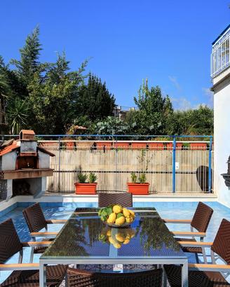 Sorrento: appartamento con terrazza a livello