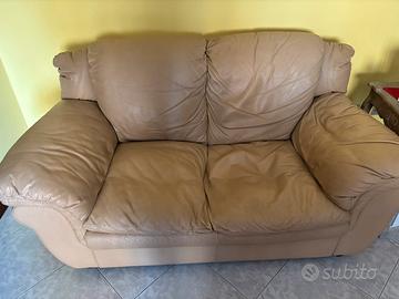 Divano in pelle 2 posti