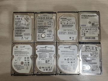 Nr. 8 Hard Disk 2,5 da 320 gb ciascuno 