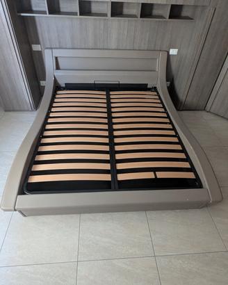 Letto matrimoniale contenitore con rete