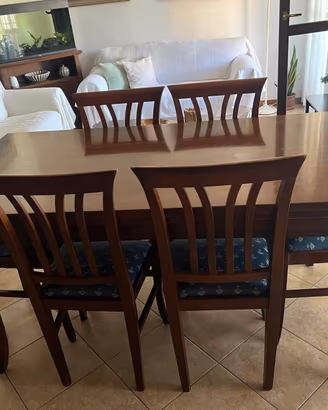 Tavolo allungabile in legno massello + 6 sedie