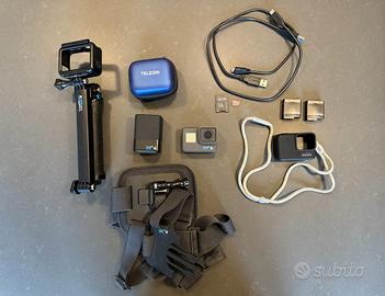 GoPro HERO 5 con accessori