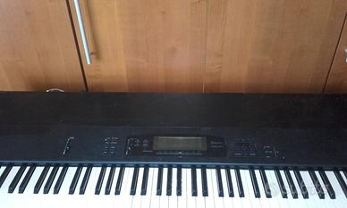 KORG 01W PRO X sintetizzatore a tastiera pesata 88