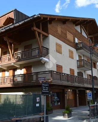 3 LOCALI A PINZOLO