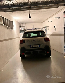 Garage garage 19 mq per macchina grande