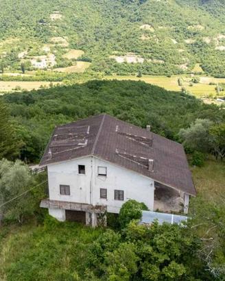 Villa di 509 m² con più di 5 locali e box auto dop