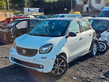 SINISTRATA Smart ForFour 70 1.0 Passion