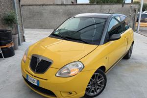 LANCIA YPSILON 1.3 MJT 90CV MOMO-DISIGN
