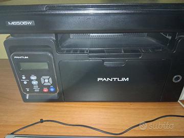 tastiera e fotocopiatrice 