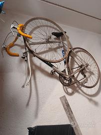 bici da corsa Atala.