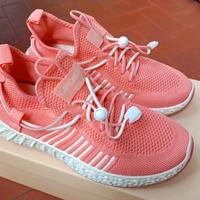 Scarpe da ginnastica Camomilla nuove con scatola 