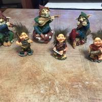 Statuette ceramica orchestra folletti