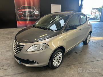 Lancia Ypsilon 0.9 TwinAir 85 CV 5 porte Metano Ec