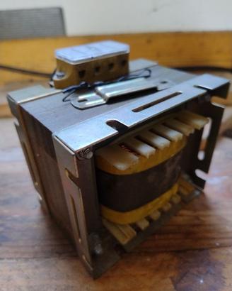 Trasformatore Convertitore 110/220 Volts - 2 KW