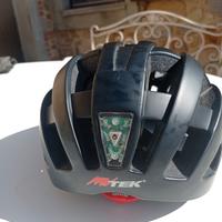 Casco City Lab e sella Specialized Power Comp