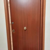 Porta in legno non blindata