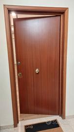 Porta in legno non blindata