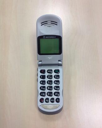 Motorola V50