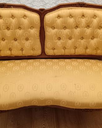 Divanetto da salotto o camera 