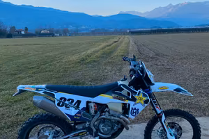 Hisqvarna FE 350 2022 rockstar edition