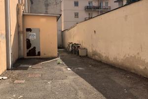 Magazzino uso deposito mq. 550 altezza 7 mt