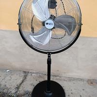 Ventilatore a piantana
