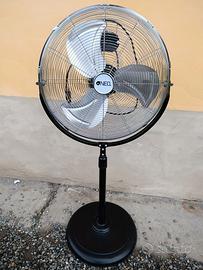 Ventilatore a piantana