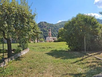 Terreno edificabile 1550 m² per bifamiliare