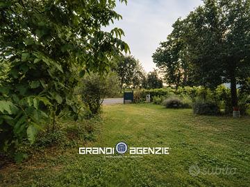 Casa a schiera da reinventare a Giavera del Montel