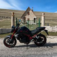 Honda cb 750 hornet 2023