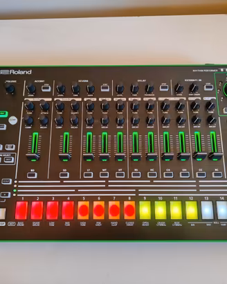 Roland Tr 8 AIRA