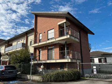 Vendita trilocale con taverna e box doppio