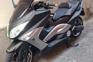 Yamaha Tmax Tech Max 2011